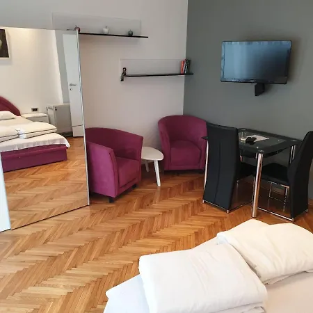 Lux Studio Appartamento Belgrado